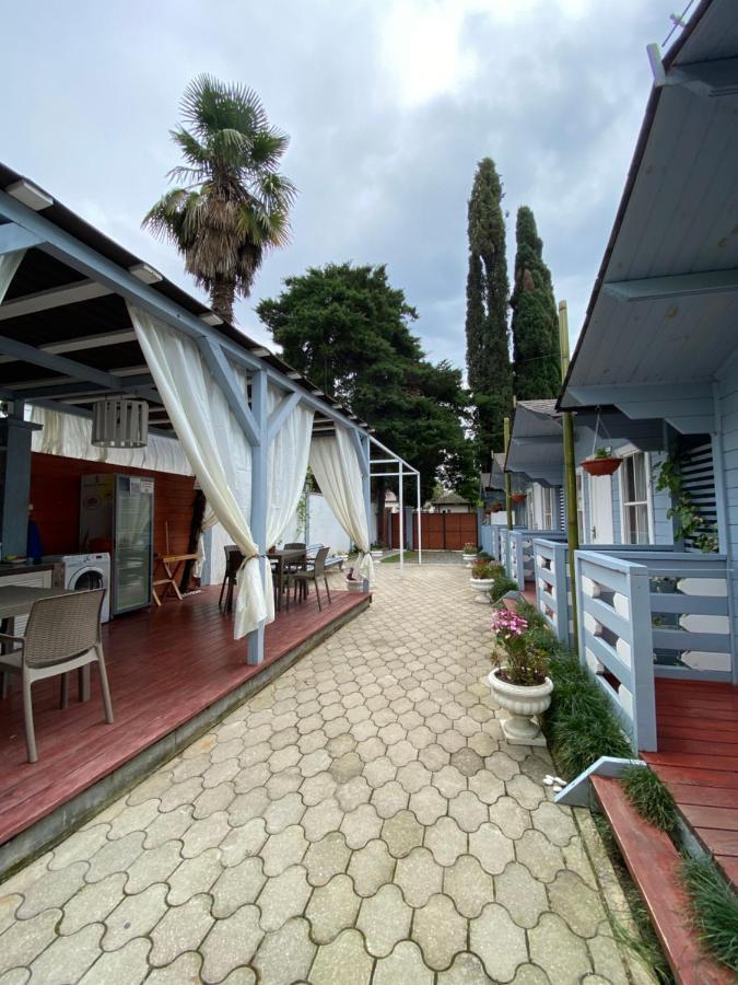 Эко Домики У Моря В Гаграх Gagra Ngoại thất bức ảnh